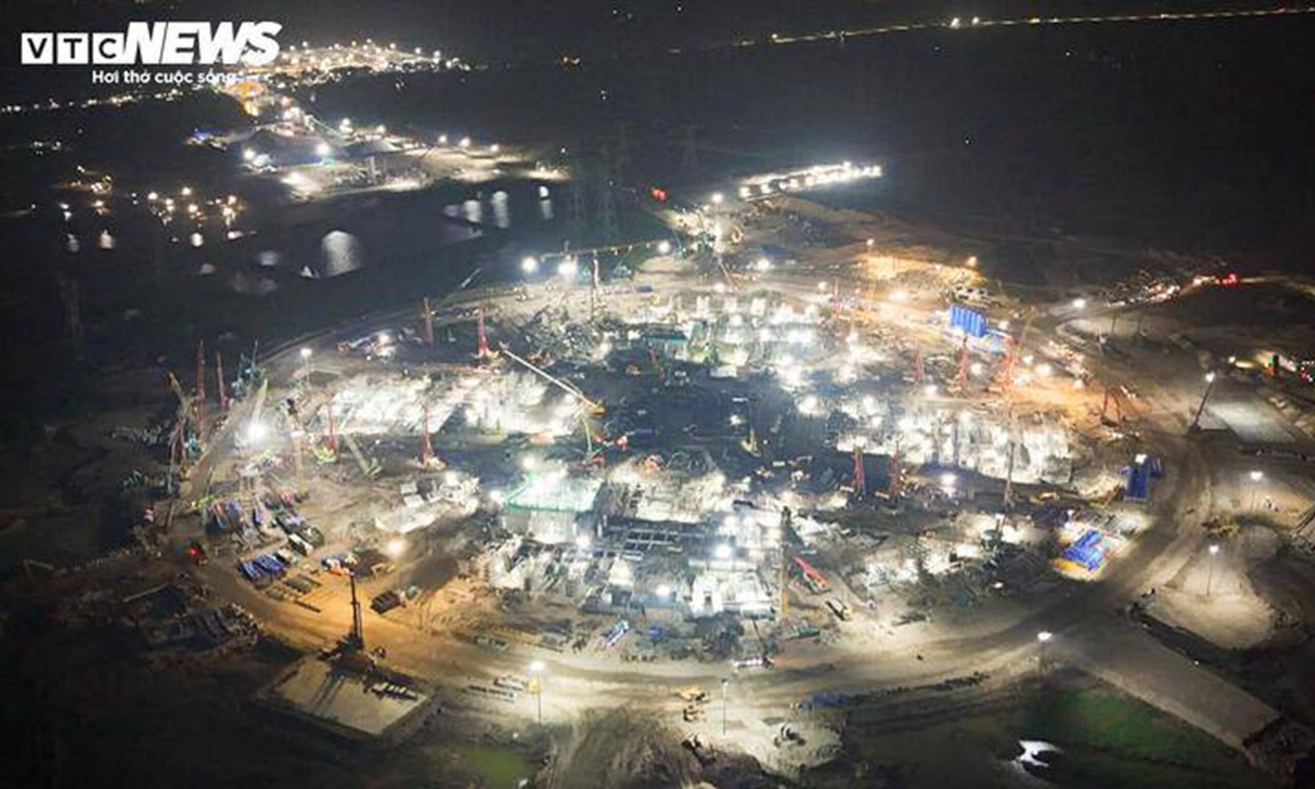 CNC_San van dong Hung Vuong