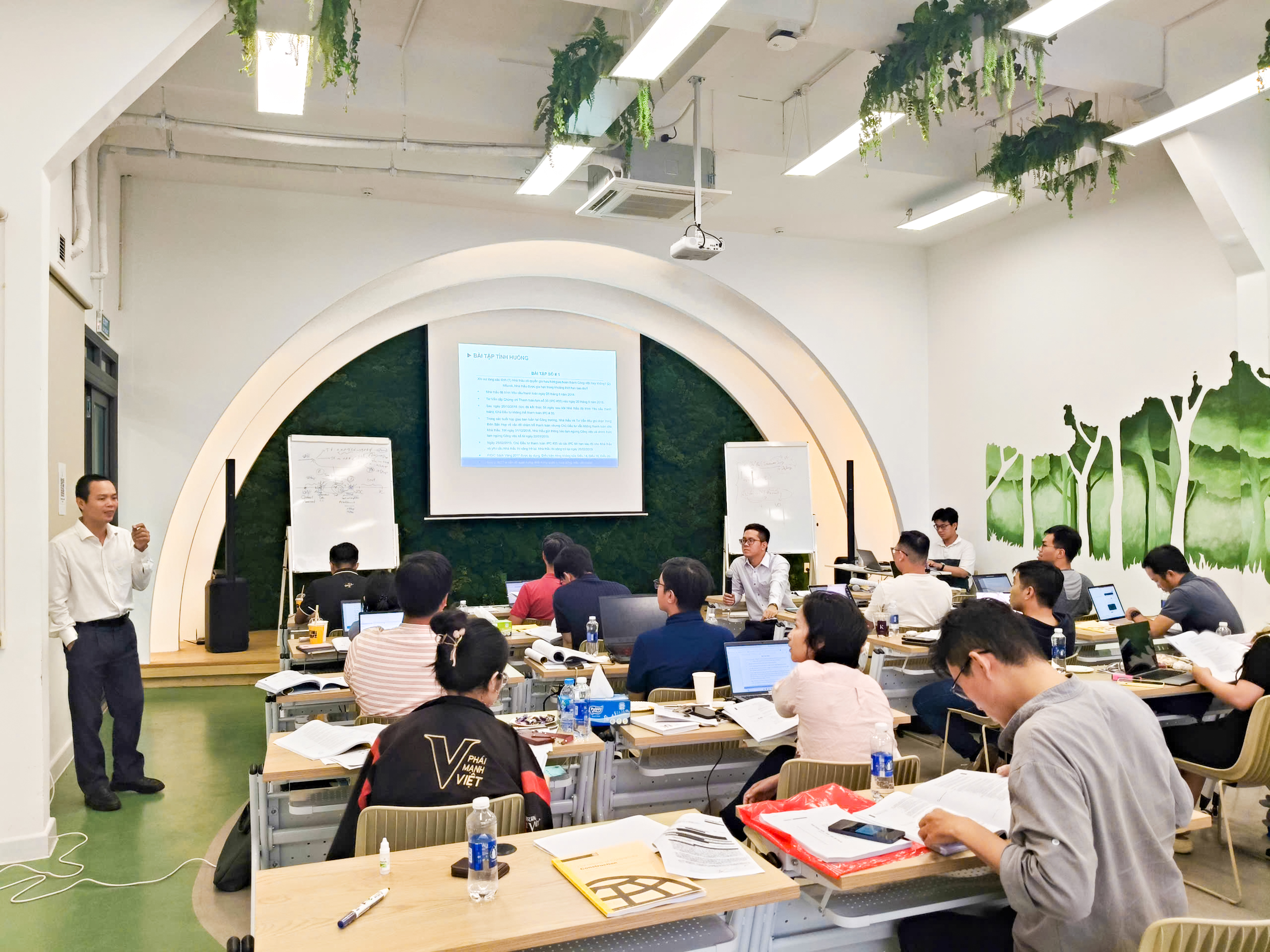 Luật sư CNC Counsel phân tích Claim và EOT trong khóa đào tạo Hợp đồng FIDIC